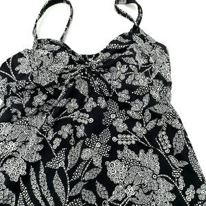 LANDS' END Size 2 Black White Floral Tankini Swim Dress Top Built‎ in Bra Padded